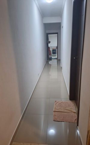 Casa à venda com 387m², 6 quartos e 2 vagas Casa à venda com 387m², 6 quartos e 2 vagasCorredor
