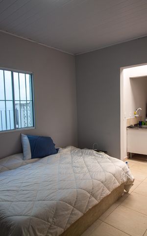 Casa à venda com 250m², 6 quartos e 1 vaga Casa à venda com 250m², 6 quartos e 1 vagaCasa 2 - Sala