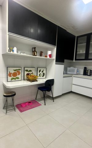 Casa de condomínio à venda com 200m², 4 quartos e 4 vagas Casa de condomínio à venda com 200m², 4 quartos e 4 vagasCozinha