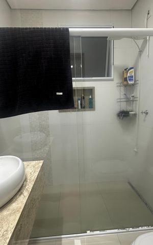 Casa de condomínio à venda com 200m², 4 quartos e 4 vagas Casa de condomínio à venda com 200m², 4 quartos e 4 vagasBanheiro