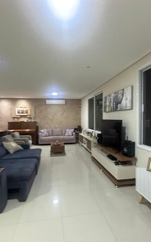 Casa de condomínio à venda com 200m², 4 quartos e 4 vagas Casa de condomínio à venda com 200m², 4 quartos e 4 vagasSala