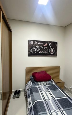 Casa de condomínio à venda com 200m², 4 quartos e 4 vagas Casa de condomínio à venda com 200m², 4 quartos e 4 vagasQuarto 1
