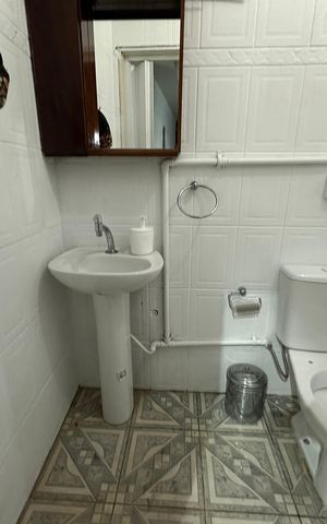 Casa de condomínio à venda com 200m², 4 quartos e 4 vagas Casa de condomínio à venda com 200m², 4 quartos e 4 vagasBanheiro da Suíte 2