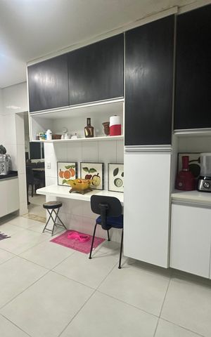 Casa de condomínio à venda com 200m², 4 quartos e 4 vagas Casa de condomínio à venda com 200m², 4 quartos e 4 vagasCozinha