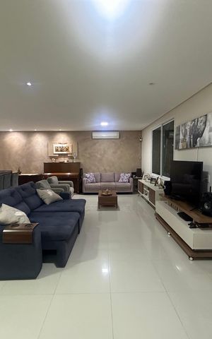 Casa de condomínio à venda com 200m², 4 quartos e 4 vagas Casa de condomínio à venda com 200m², 4 quartos e 4 vagasSala