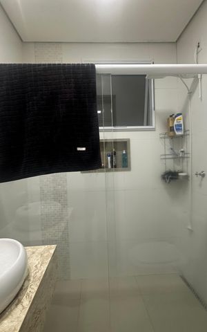 Casa de condomínio à venda com 200m², 4 quartos e 4 vagas Casa de condomínio à venda com 200m², 4 quartos e 4 vagasBanheiro