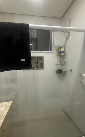 Casa de condomínio à venda com 200m², 4 quartos e 4 vagas Casa de condomínio à venda com 200m², 4 quartos e 4 vagasBanheiro