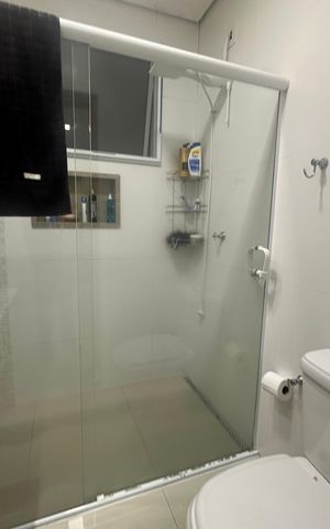 Casa de condomínio à venda com 200m², 4 quartos e 4 vagas Casa de condomínio à venda com 200m², 4 quartos e 4 vagasBanheiro