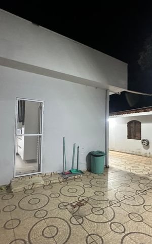 Casa de condomínio à venda com 200m², 4 quartos e 4 vagas Casa de condomínio à venda com 200m², 4 quartos e 4 vagasQuintal