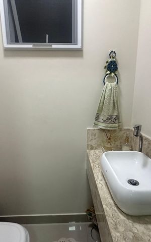 Casa de condomínio à venda com 200m², 4 quartos e 4 vagas Casa de condomínio à venda com 200m², 4 quartos e 4 vagasLavabo