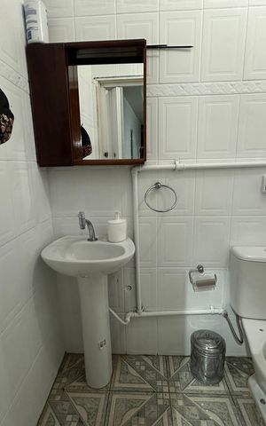 Casa de condomínio à venda com 200m², 4 quartos e 4 vagas Casa de condomínio à venda com 200m², 4 quartos e 4 vagasBanheiro da Suíte 2