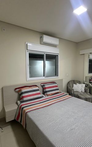Casa de condomínio à venda com 200m², 4 quartos e 4 vagas Casa de condomínio à venda com 200m², 4 quartos e 4 vagasSuíte