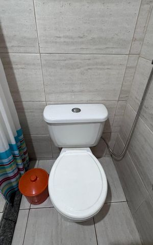 Casa de condomínio à venda com 77m², 2 quartos e sem vaga Casa de condomínio à venda com 77m², 2 quartos e sem vagaBanheiro Social