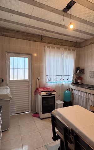 Casa de condomínio à venda com 77m², 2 quartos e sem vaga Casa de condomínio à venda com 77m², 2 quartos e sem vagaCozinha