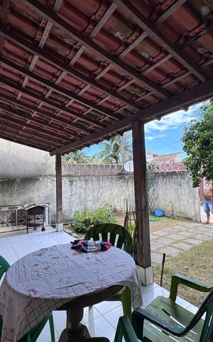 Casa de condomínio à venda com 77m², 2 quartos e sem vaga Casa de condomínio à venda com 77m², 2 quartos e sem vagaVaranda