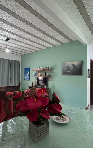 Casa de condomínio à venda com 77m², 2 quartos e sem vaga Casa de condomínio à venda com 77m², 2 quartos e sem vagaSala