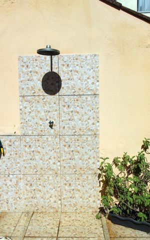 Apartamento à venda com 60m², 2 quartos e sem vagaChuveirão