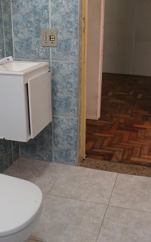 Apartamento à venda com 60m², 2 quartos e sem vagaBanheiro