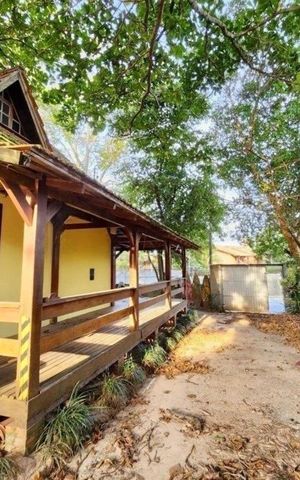 Casa para alugar com 120m², 4 quartos e 3 vagas Casa para alugar com 120m², 4 quartos e 3 vagasÁrea externa
