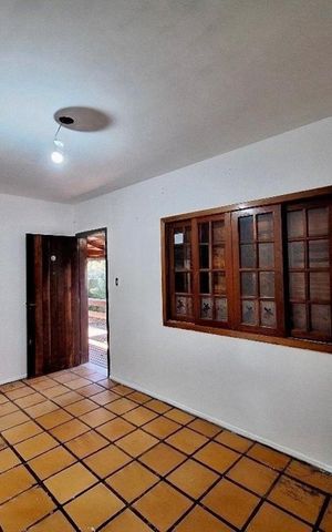 Casa para alugar com 120m², 4 quartos e 3 vagas Casa para alugar com 120m², 4 quartos e 3 vagasSala