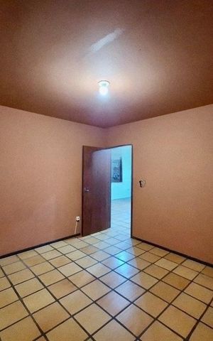 Casa para alugar com 120m², 4 quartos e 3 vagas Casa para alugar com 120m², 4 quartos e 3 vagasQuarto
