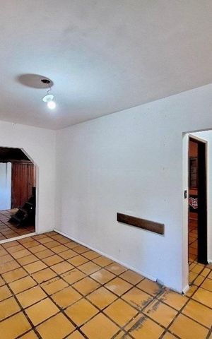 Casa para alugar com 120m², 4 quartos e 3 vagas Casa para alugar com 120m², 4 quartos e 3 vagasSala