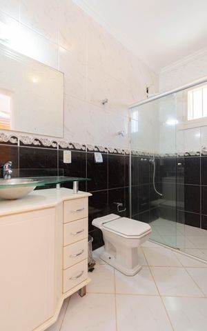 Casa à venda com 200m², 3 quartos e 4 vagas