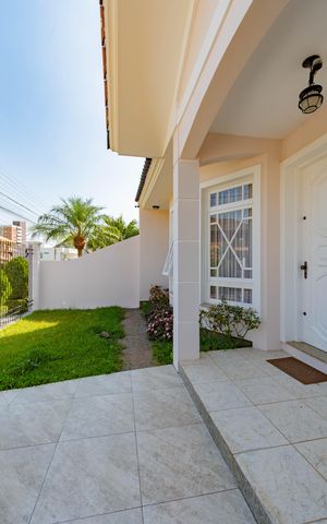 Casa à venda com 200m², 3 quartos e 4 vagas