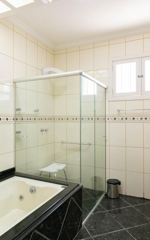 Casa à venda com 200m², 3 quartos e 4 vagas
