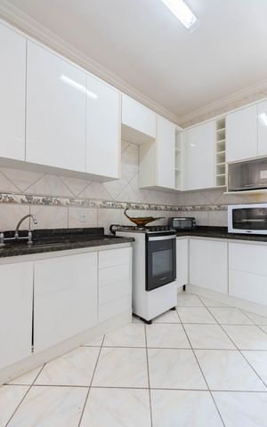 Casa à venda com 200m², 3 quartos e 4 vagas