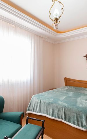 Casa à venda com 200m², 3 quartos e 4 vagas
