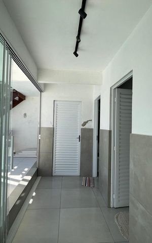 Casa à venda com 100m², 4 quartos e 2 vagas