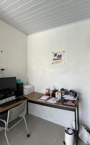 Casa à venda com 100m², 4 quartos e 2 vagas