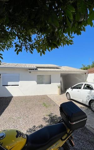 Casa à venda com 100m², 4 quartos e 2 vagas