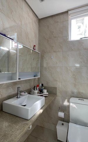 Casa à venda com 100m², 4 quartos e 2 vagas