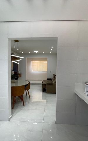 Casa à venda com 100m², 4 quartos e 2 vagas