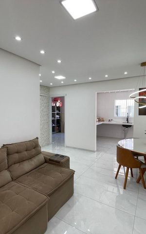 Casa à venda com 100m², 4 quartos e 2 vagas