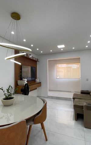 Casa à venda com 100m², 4 quartos e 2 vagas