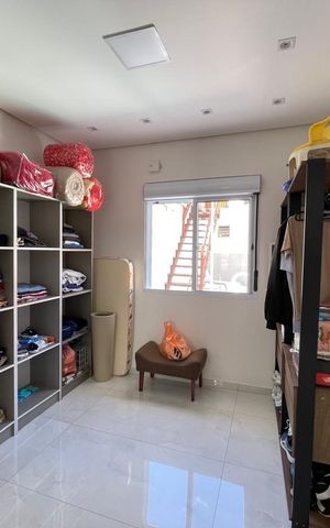 Casa à venda com 100m², 4 quartos e 2 vagas