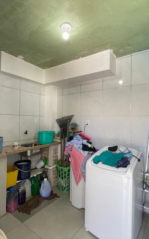 Casa à venda com 100m², 4 quartos e 2 vagas