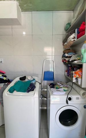 Casa à venda com 100m², 4 quartos e 2 vagas