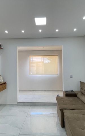 Casa à venda com 100m², 4 quartos e 2 vagas