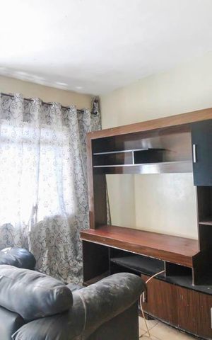 Casa à venda com 225m², 2 quartos e 3 vagas
