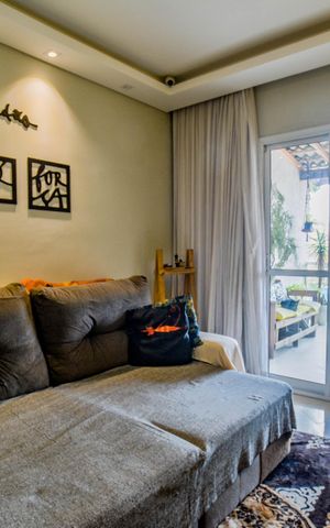 Casa à venda com 89m², 2 quartos e 2 vagas Casa à venda com 89m², 2 quartos e 2 vagasSala