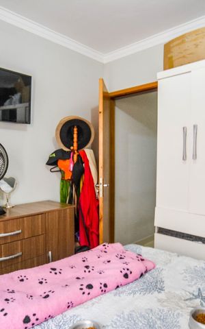 Casa à venda com 89m², 2 quartos e 2 vagas Casa à venda com 89m², 2 quartos e 2 vagasQuarto Suíte