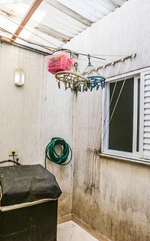 Casa à venda com 89m², 2 quartos e 2 vagas Casa à venda com 89m², 2 quartos e 2 vagasÁrea de Serviço