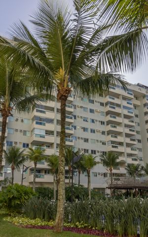 Apartamento à venda com 89m², 3 quartos e 1 vaga Apartamento à venda com 89m², 3 quartos e 1 vagaFachada