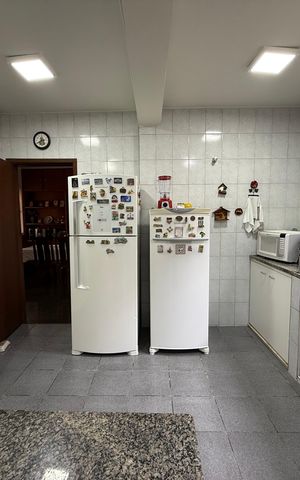 Casa à venda com 225m², 4 quartos e 5 vagas