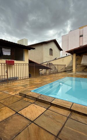 Casa à venda com 225m², 4 quartos e 5 vagas