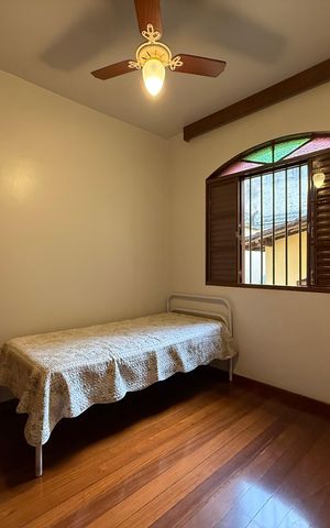 Casa à venda com 225m², 4 quartos e 5 vagas